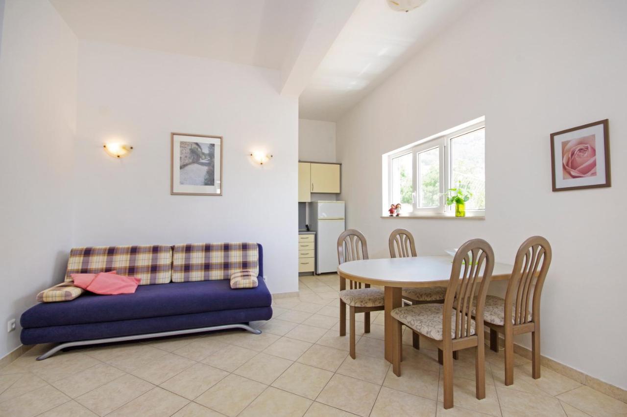 Matanovi Dvori Md Apartments Макарська Екстер'єр фото